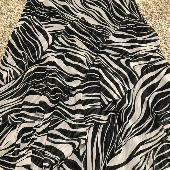 Robbie Bee Tiered Maxi Skirt Sz12 - Picture 3 of 5